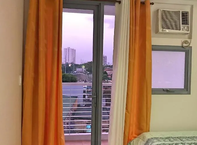 Dash Brandnew Cozy 1br With Netflix @ Suntrust Asmara *