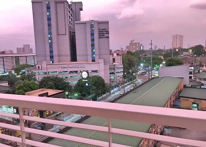 Dash Brandnew Cozy 1br With Netflix @ Suntrust Asmara Aparthotel